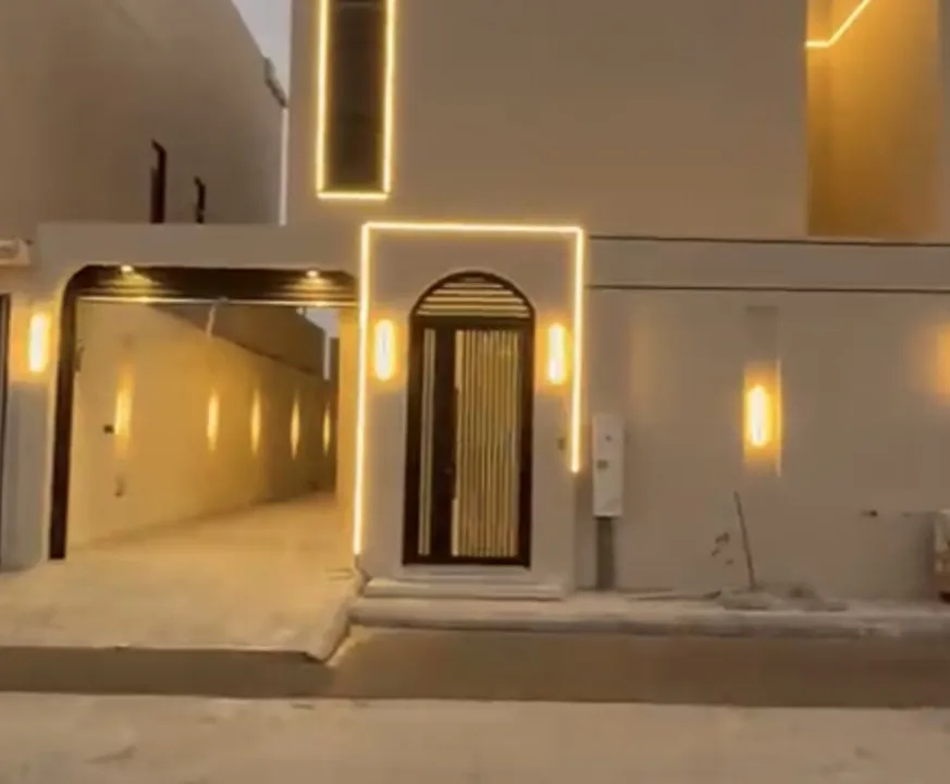 للبيع دبلكسين دورين و ملحق – الجشة حي البريد ( النخيل )