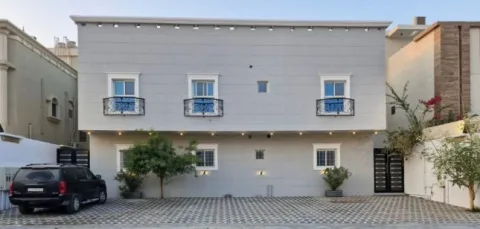 للبيع عمارة سكنية في حي الرفاع